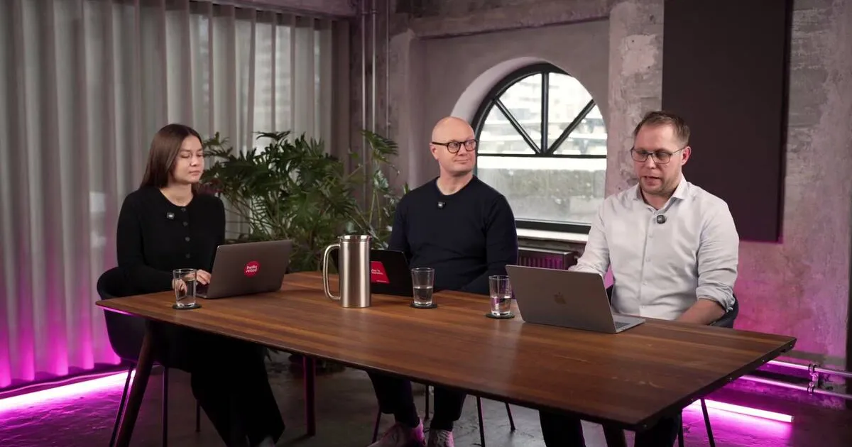 Hello Retail presenters demonstrating the Product Agents dashboard at the recording studio