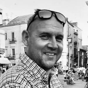 Thomas Luzio Right Price Tiles 1 300x300