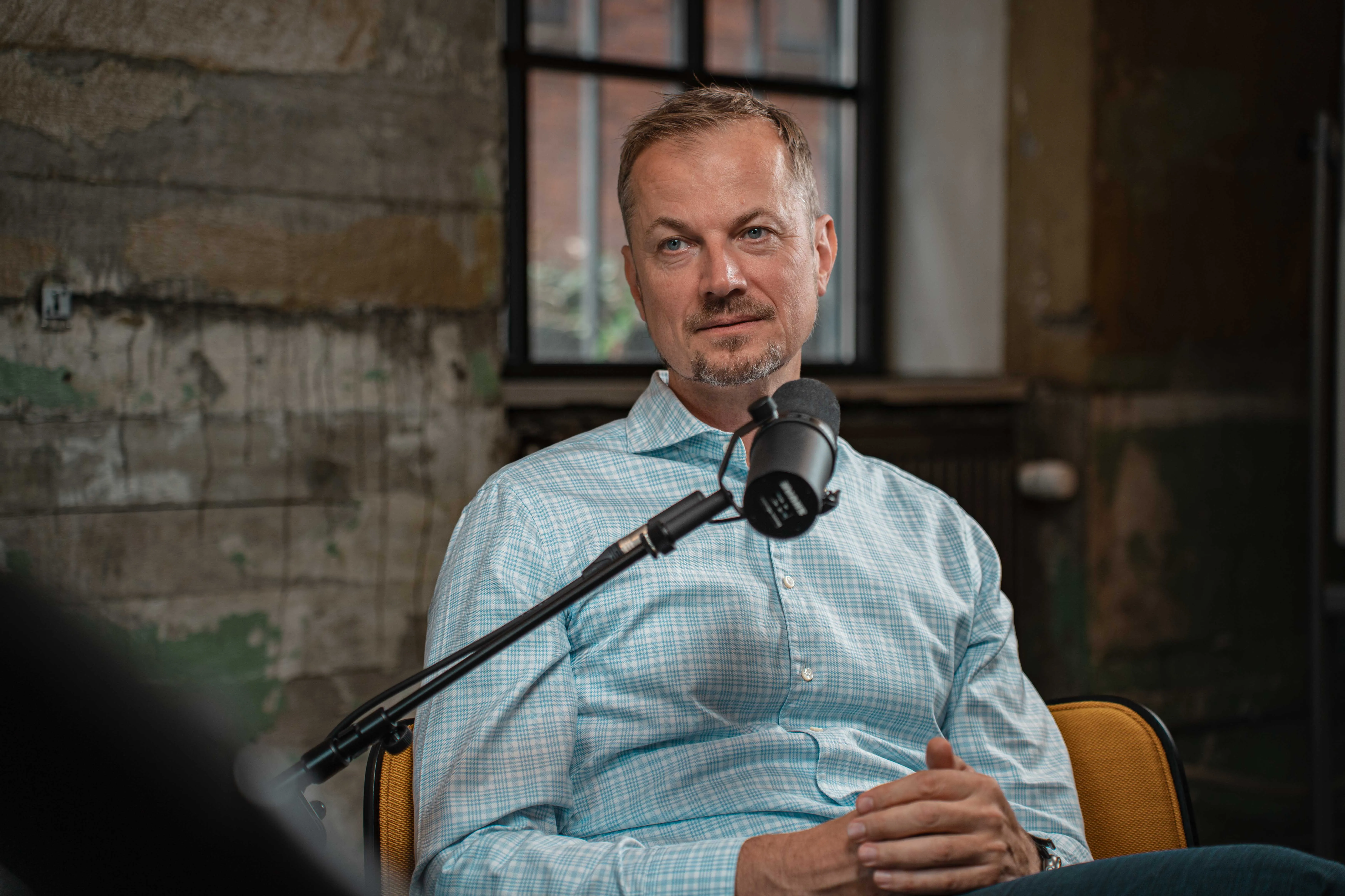Peter Sommer speaking at Hello Retail Conversations